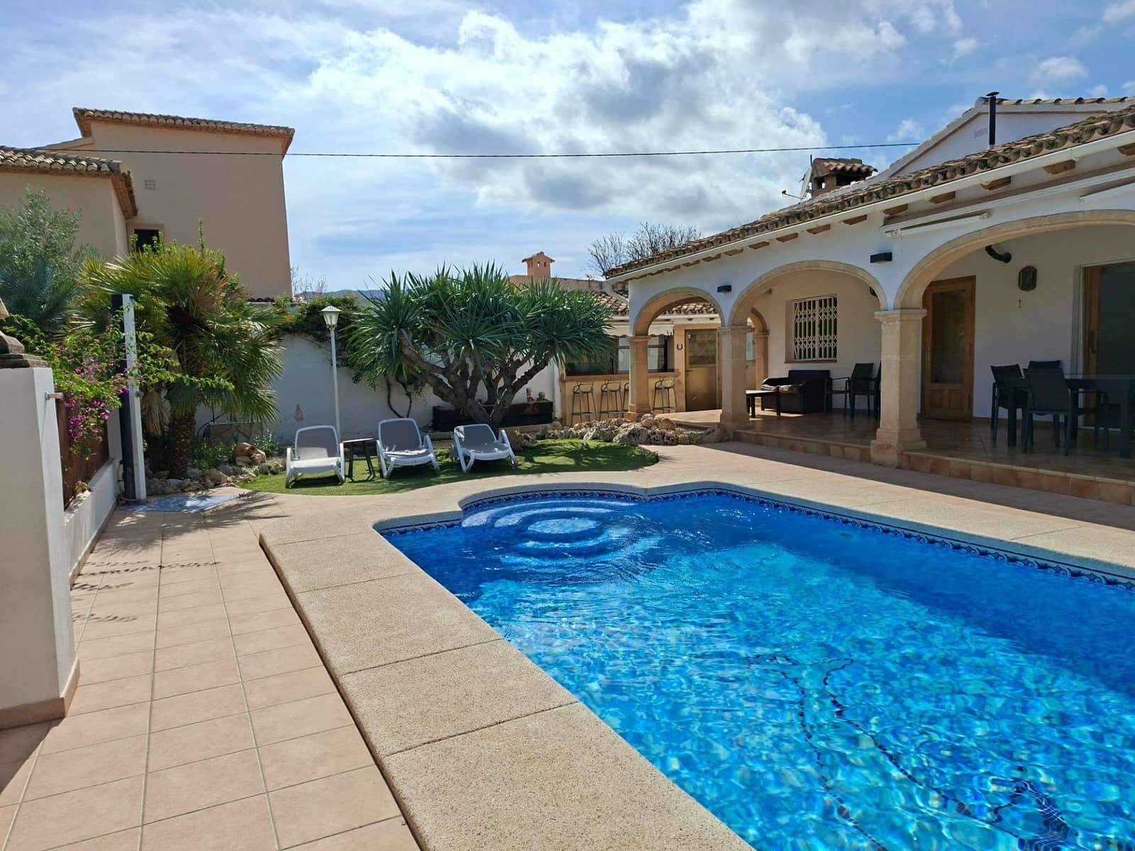 3 soveværelse Villa til salg i Calpe / Calp med swimmingpool garage - € 850.000 (Ref: 9305119)