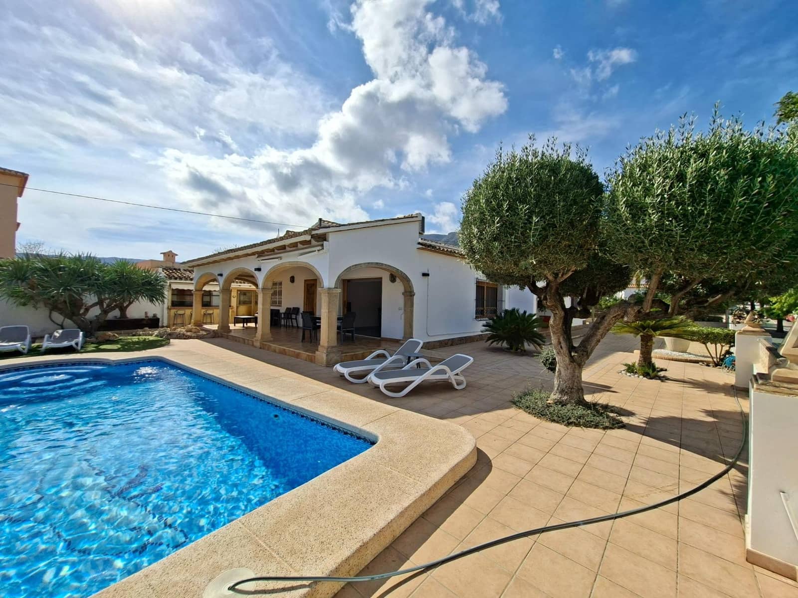 3 soveværelse Villa til salg i Calpe / Calp med swimmingpool garage - € 850.000 (Ref: 9305119)