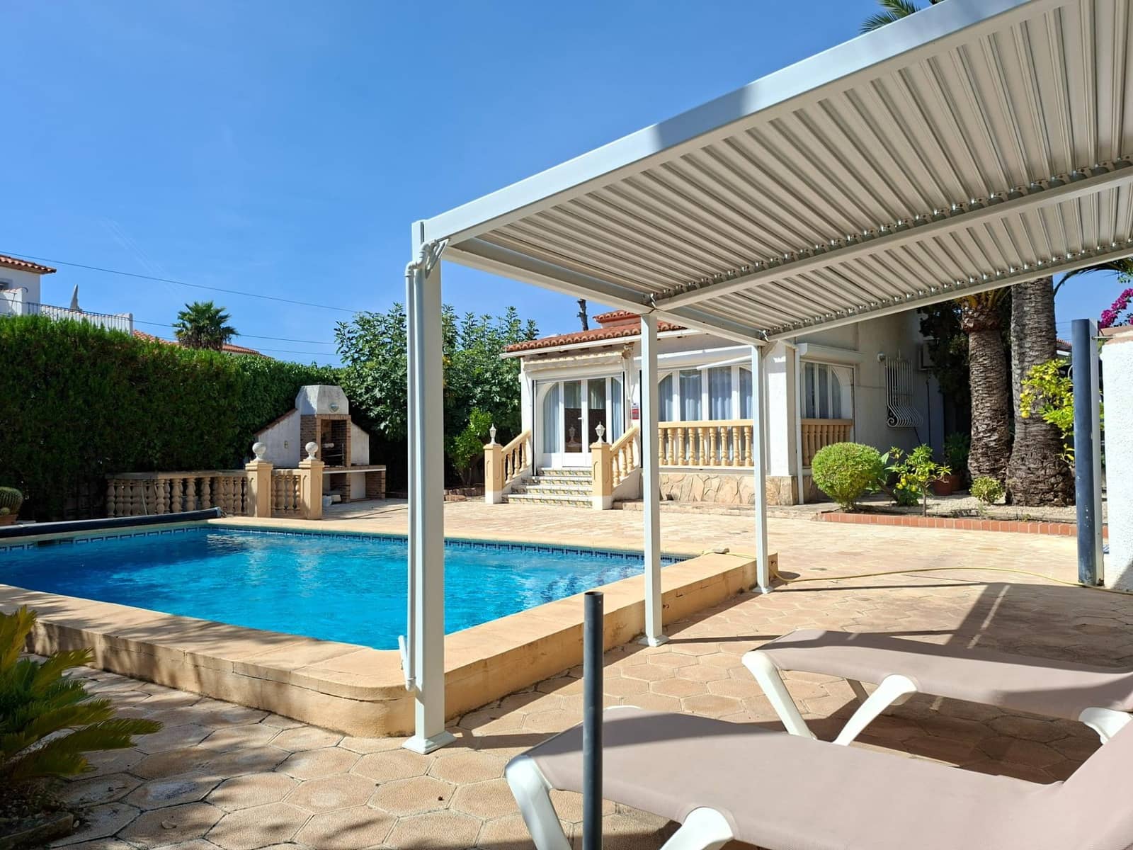 2 makuuhuone Huvila myytävänä paikassa Calpe / Calp mukana uima-altaan - 450 000 € (Ref: 9305120)