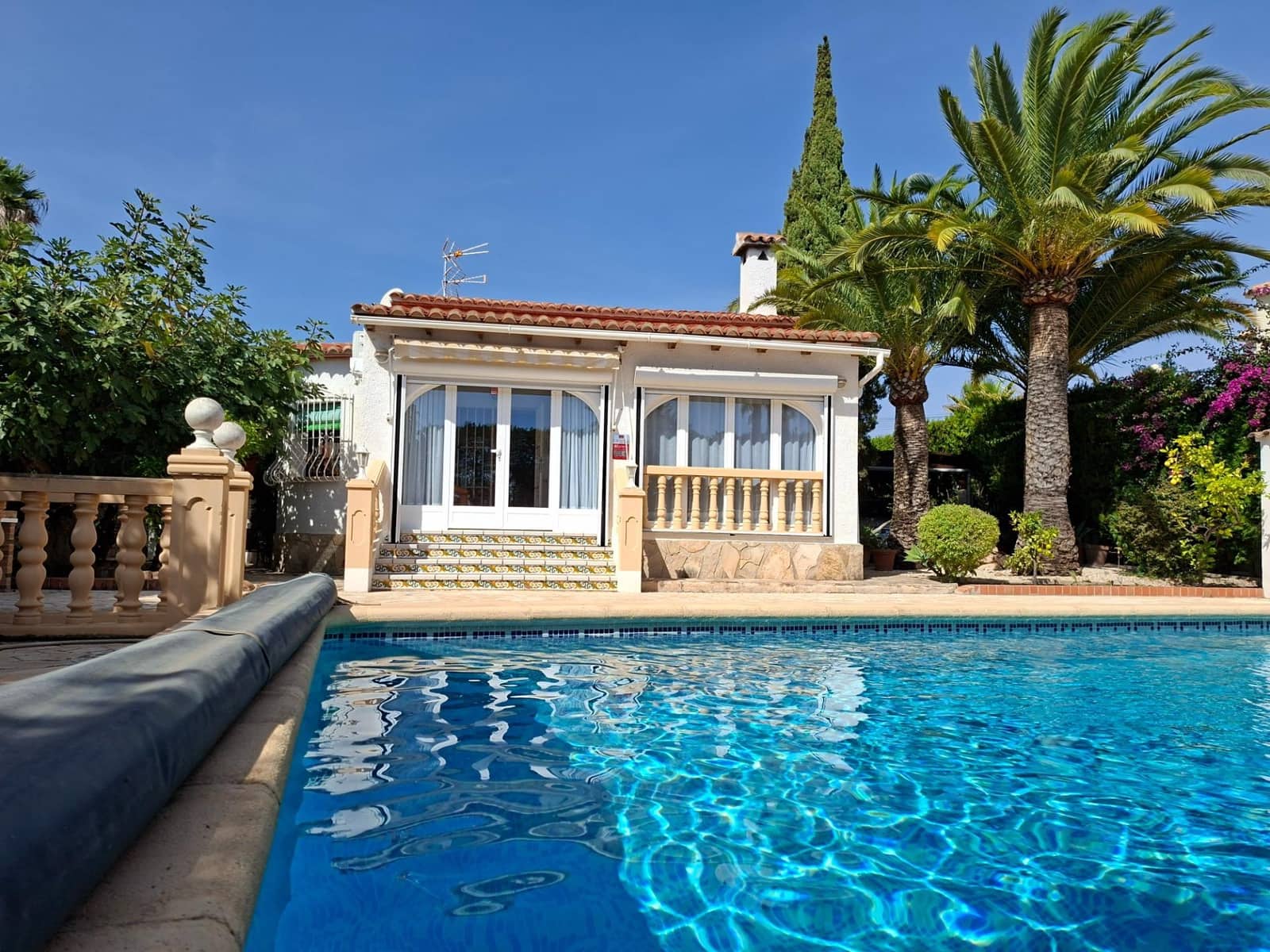 2 makuuhuone Huvila myytävänä paikassa Calpe / Calp mukana uima-altaan - 450 000 € (Ref: 9305120)