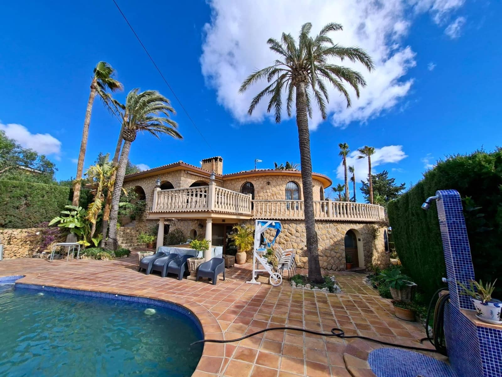 5 makuuhuone Huvila myytävänä paikassa Barranco Hondo mukana uima-altaan 
autotalli - 1 275 000 € (Ref: 9599648)