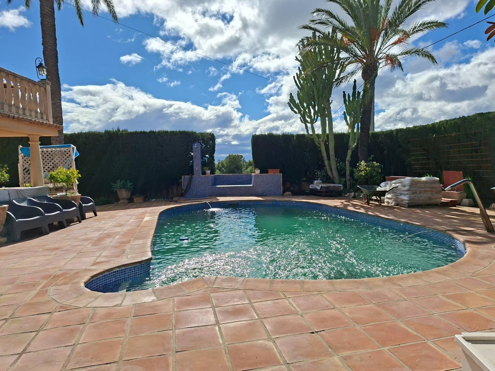 5 makuuhuone Huvila myytävänä paikassa Barranco Hondo mukana uima-altaan 
autotalli - 1 275 000 € (Ref: 9599648)