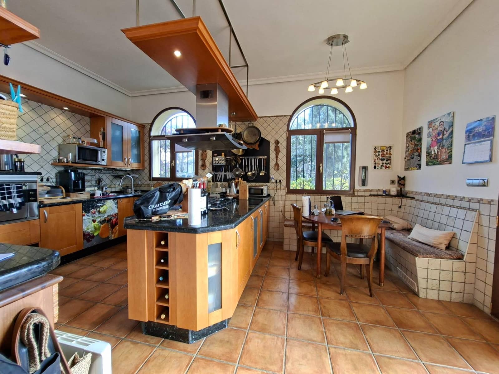 5 makuuhuone Huvila myytävänä paikassa Barranco Hondo mukana uima-altaan 
autotalli - 1 275 000 € (Ref: 9599648)