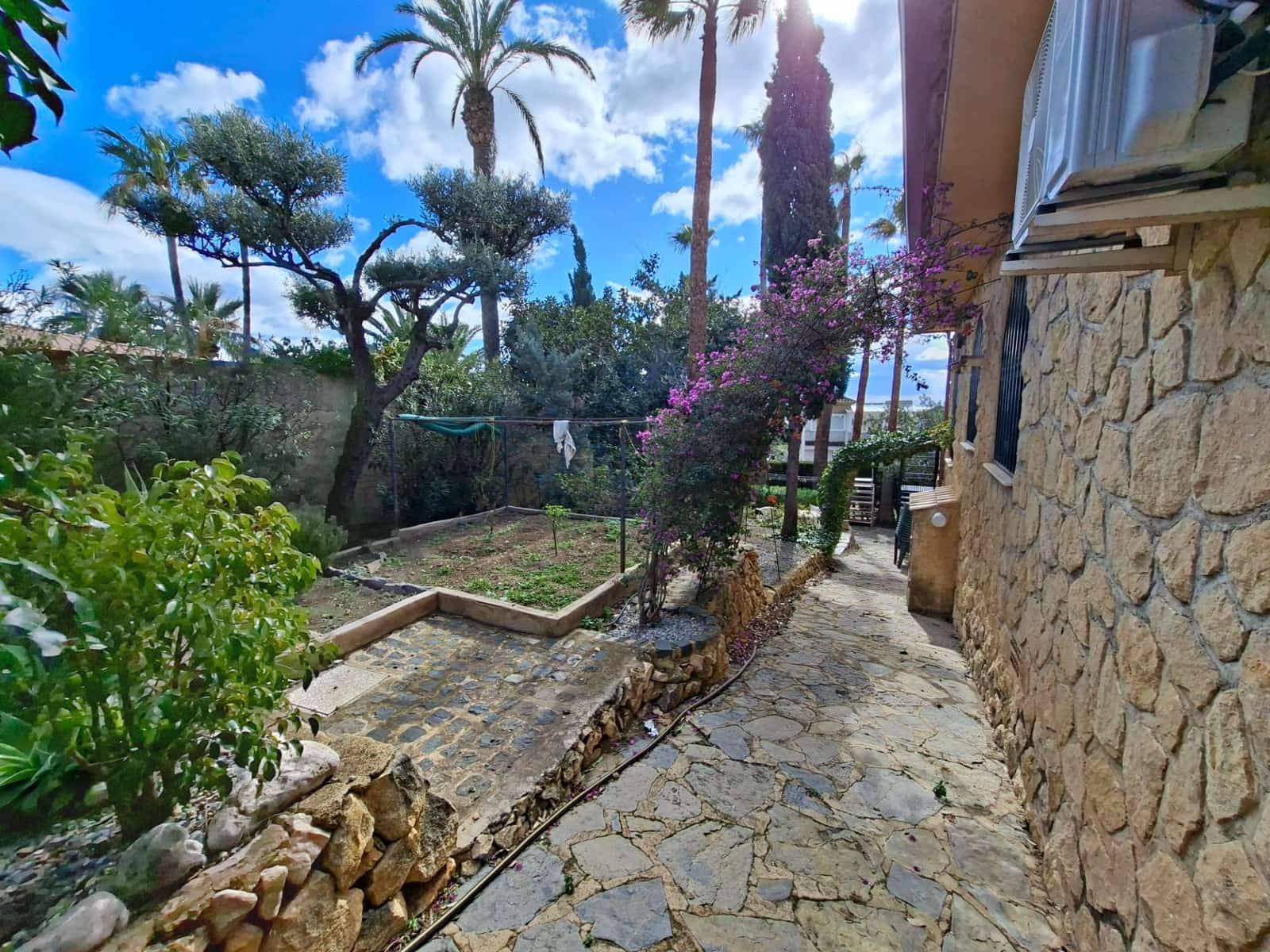 5 makuuhuone Huvila myytävänä paikassa Barranco Hondo mukana uima-altaan 
autotalli - 1 275 000 € (Ref: 9599648)