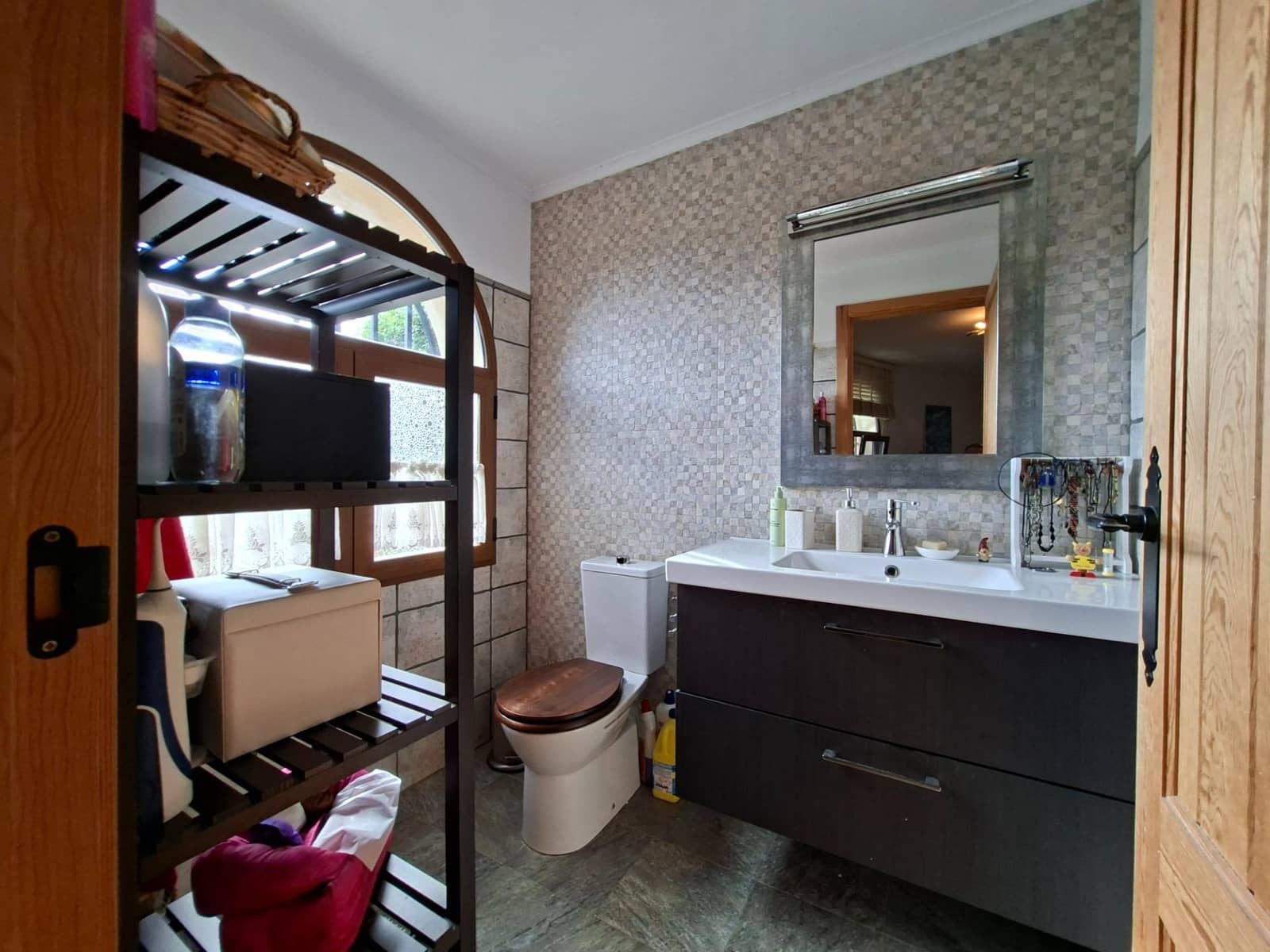 5 makuuhuone Huvila myytävänä paikassa Barranco Hondo mukana uima-altaan 
autotalli - 1 275 000 € (Ref: 9599648)