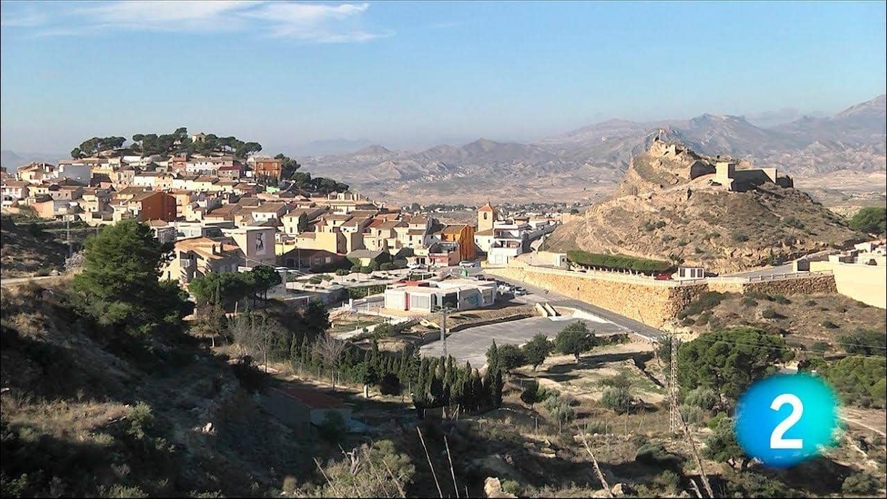 3 bedroom Villa for sale in Busot with pool - € 355,000 (Ref: 9682517)