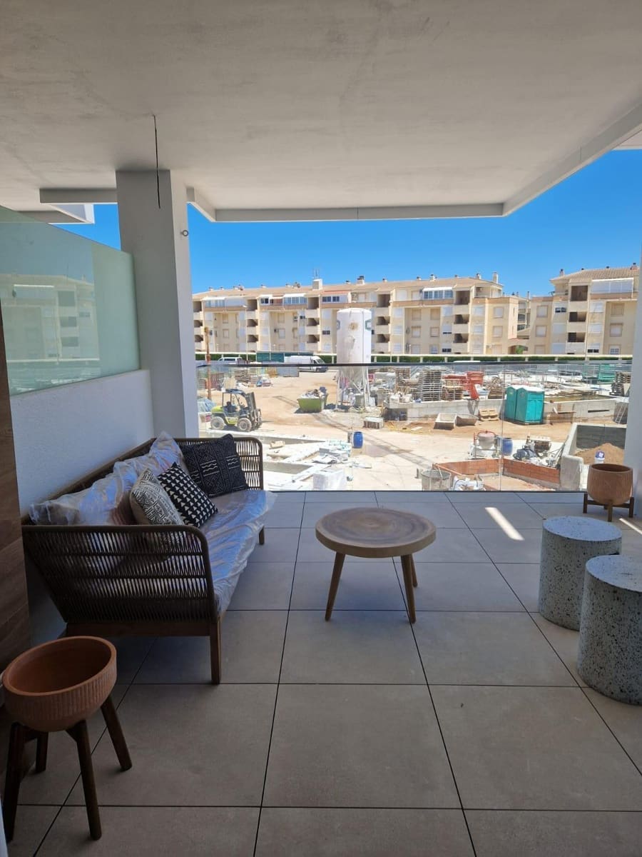 2 soverom Leilighet til salgs i Denia med svømmebasseng garasje - € 355 000 (Ref: 9683533)