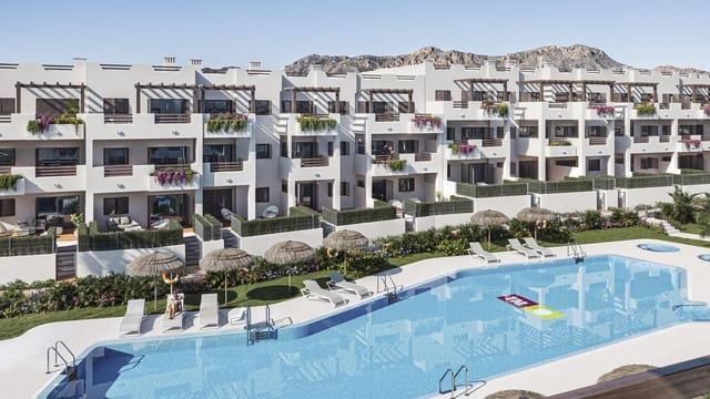 Bungalow de 3 habitaciones en San Juan de los Terreros, Pulpí en venta con piscina - 288.000 € (Ref: 9868690)