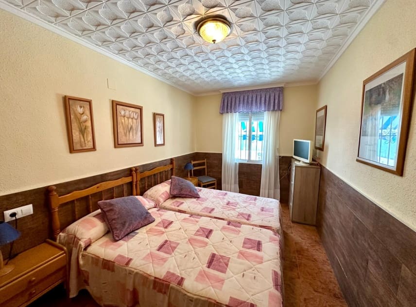 3 bedroom Bungalow for sale in La Torreta with garage - € 158,000 (Ref: 10009529)