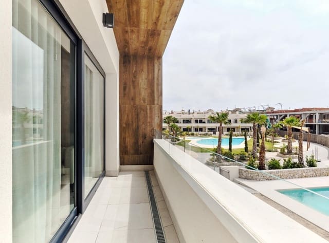 2 chambre Bungalow à vendre à La Veleta, Torrevieja avec piscine garage - 380 000 € (Ref: 10012136)