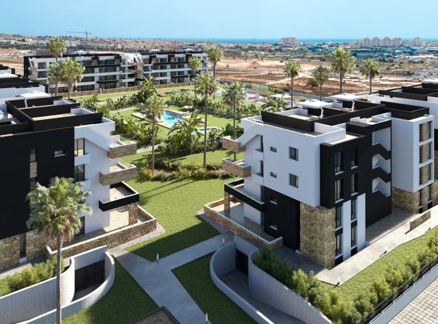 2 bedroom Penthouse for sale in Torrevieja with pool garage - € 344,000 (Ref: 10012139)