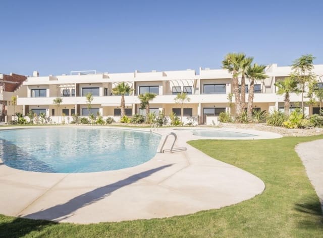2 chambre Bungalow à vendre à La Veleta, Torrevieja avec piscine - 380 000 € (Ref: 10012347)