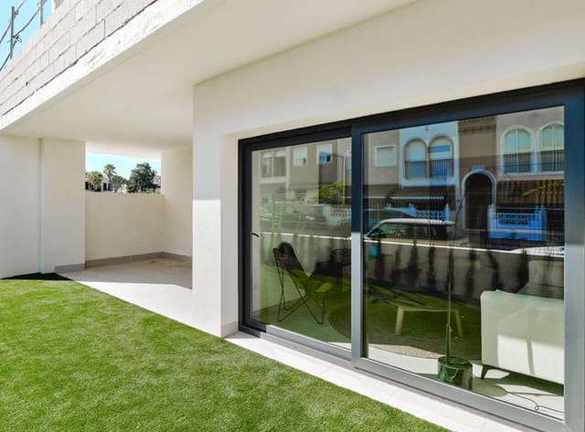 2 chambre Bungalow à vendre à La Veleta, Torrevieja avec piscine - 380 000 € (Ref: 10012347)