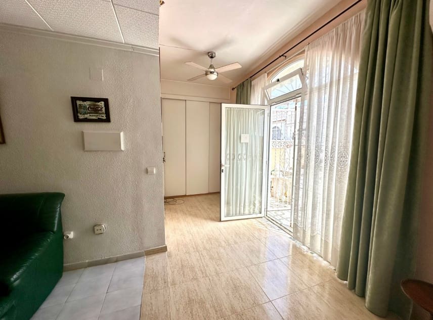2 soveværelse Bungalow til salg i San Luis - € 99.950 (Ref: 10039220)