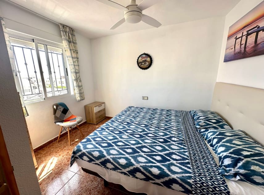2 Zimmer Bungalow zu verkaufen in Entre Naranjos mit Pool - 139.950 € (Ref: 10039437)