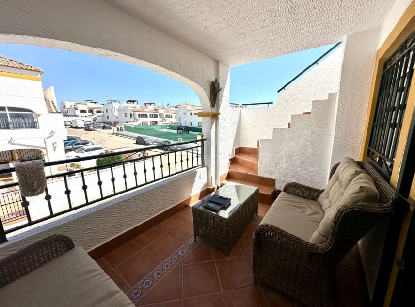 2 Zimmer Bungalow zu verkaufen in Entre Naranjos mit Pool - 139.950 € (Ref: 10039437)