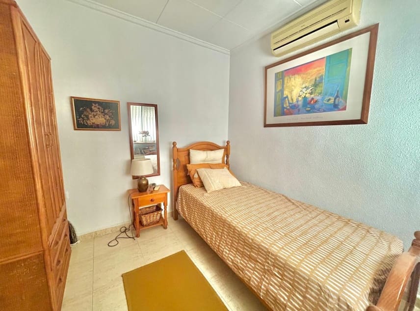 2 sovrum Hus till salu i La Siesta - 145 000 € (Ref: 10041784)