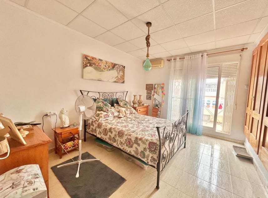2 sovrum Hus till salu i La Siesta - 145 000 € (Ref: 10041784)