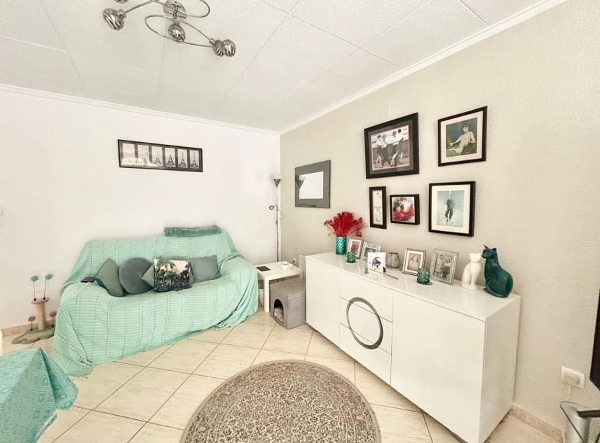 2 sovrum Hus till salu i La Siesta - 145 000 € (Ref: 10041784)