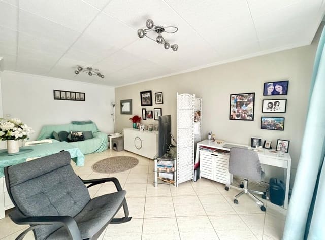 2 sovrum Hus till salu i La Siesta, Torrevieja - 145 000 € (Ref: 10041784)