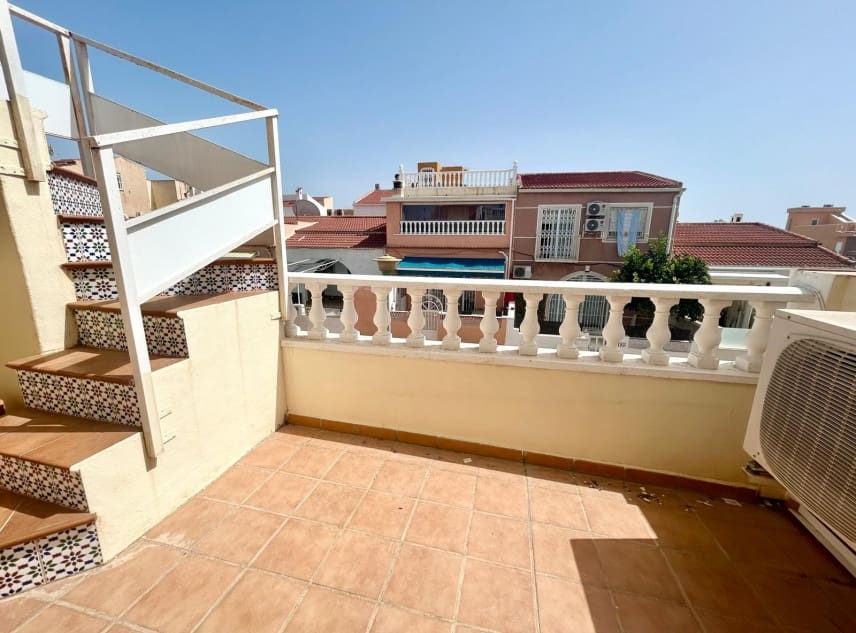 2 sovrum Hus till salu i La Siesta - 145 000 € (Ref: 10041784)