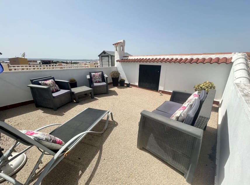 2 sovrum Hus till salu i La Siesta - 145 000 € (Ref: 10041784)