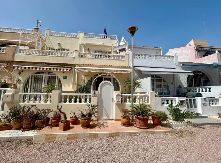 2 sovrum Hus till salu i La Siesta - 145 000 € (Ref: 10041784)