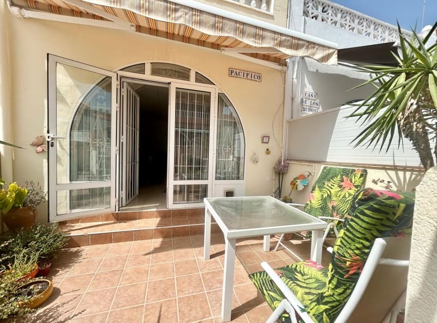 2 sovrum Hus till salu i La Siesta - 145 000 € (Ref: 10041784)