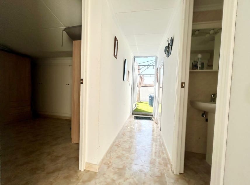 3 makuuhuone Omakotitalo myytävänä paikassa San Luis - 165 000 € (Ref: 10062949)
