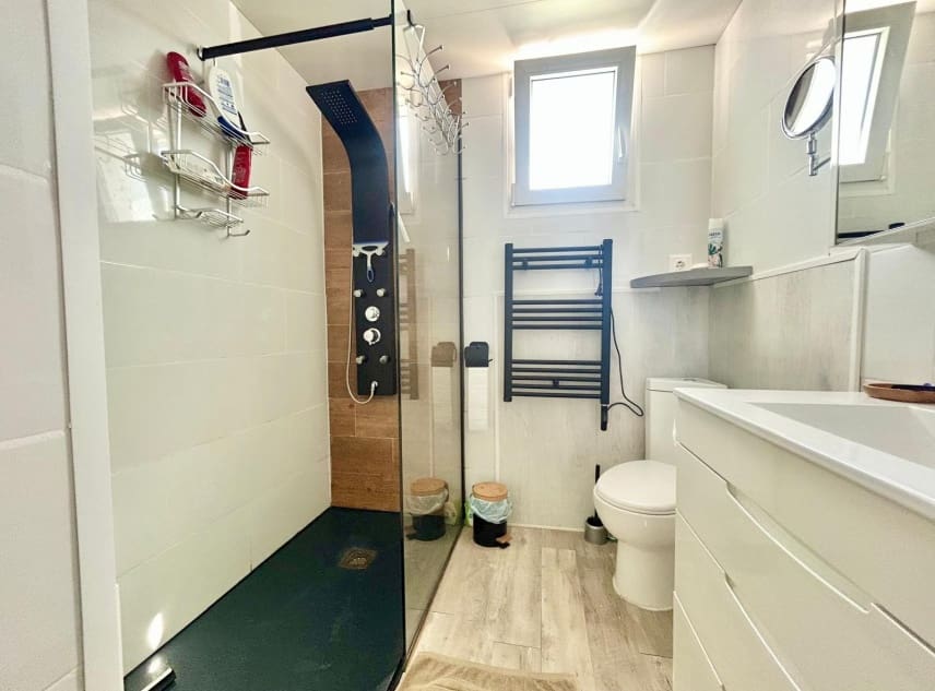 3 makuuhuone Omakotitalo myytävänä paikassa San Luis - 165 000 € (Ref: 10062949)