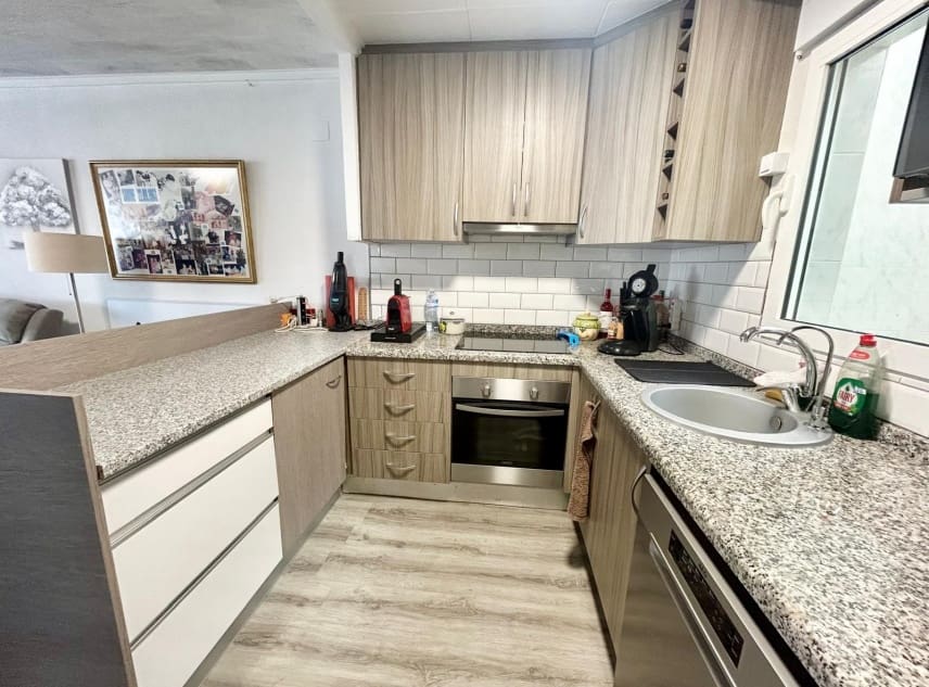 3 makuuhuone Omakotitalo myytävänä paikassa San Luis - 165 000 € (Ref: 10062949)