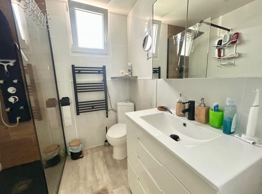 3 makuuhuone Omakotitalo myytävänä paikassa San Luis - 165 000 € (Ref: 10062949)