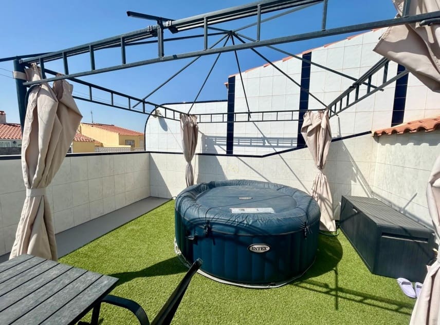 3 makuuhuone Omakotitalo myytävänä paikassa San Luis - 165 000 € (Ref: 10062949)