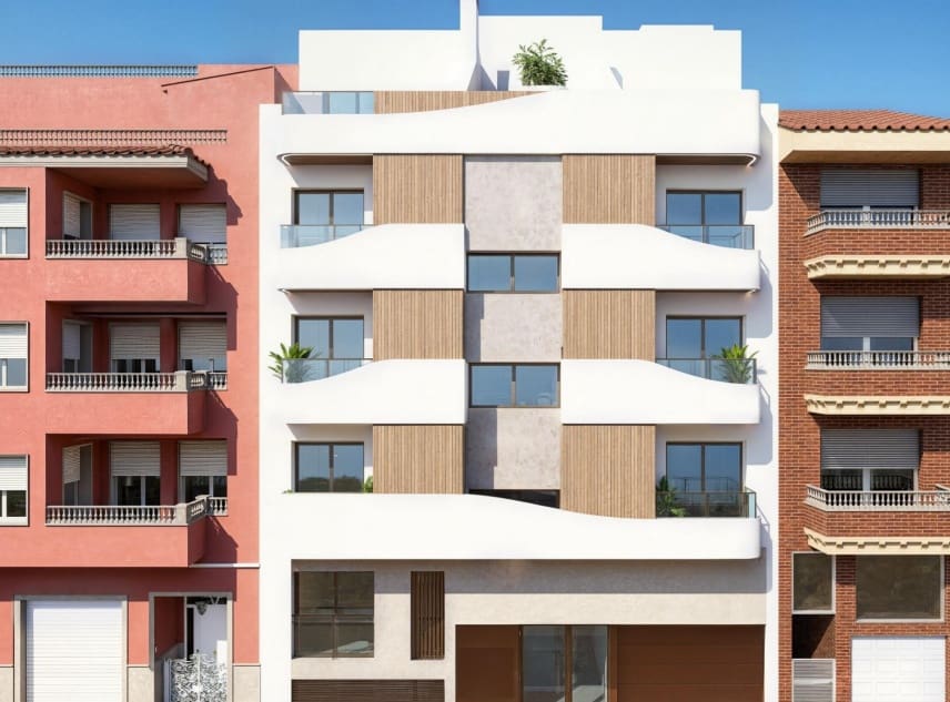 3 quarto Penthouse para venda em Guardamar del Segura com piscina garagem - 850 000 € (Ref: 10062950)