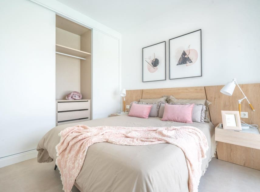 3 slaapkamer Villa te koop in Roldan met zwembad garage - € 339.950 (Ref: 10072966)