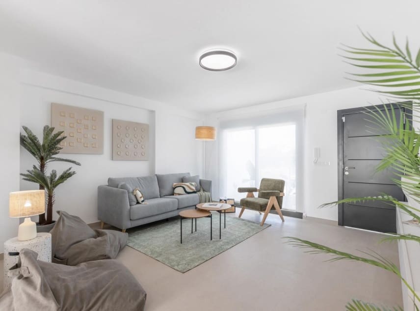 Chalet de 3 habitaciones en Rafal en venta con piscina garaje - 295.000 € (Ref: 10076773)