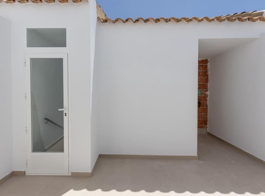 Chalet de 3 habitaciones en Rafal en venta con piscina garaje - 295.000 € (Ref: 10076773)