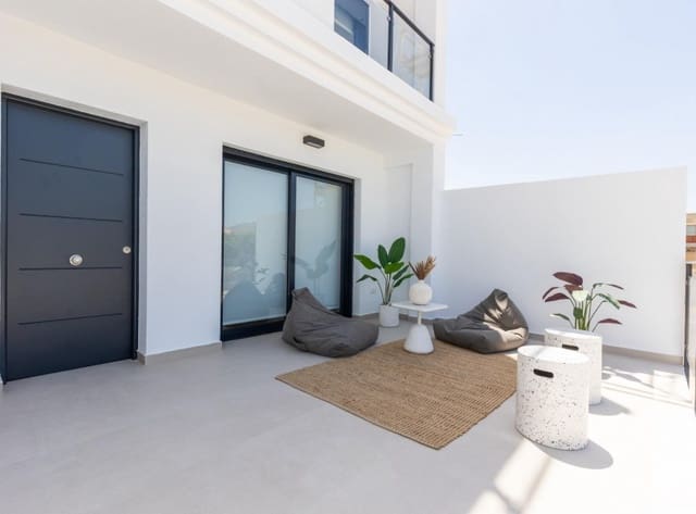 Chalet de 3 habitaciones en Rafal en venta con piscina garaje - 295.000 € (Ref: 10076773)