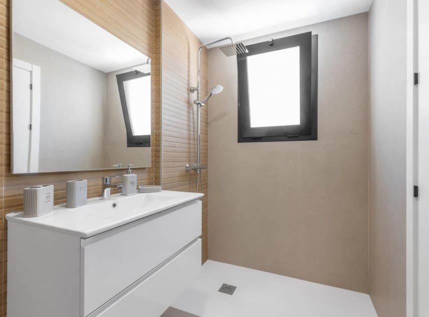 Chalet de 3 habitaciones en Rafal en venta con piscina garaje - 295.000 € (Ref: 10076773)