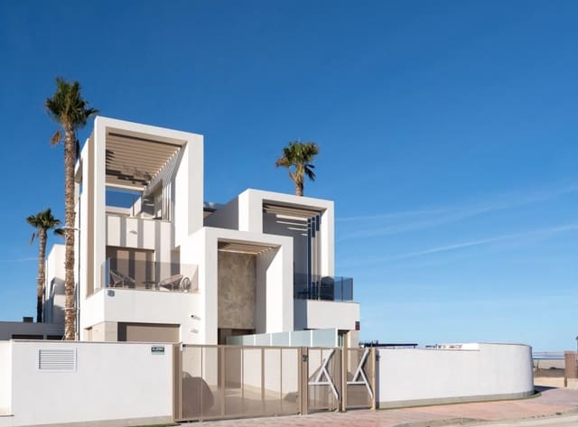 3 makuuhuone Huvila myytävänä paikassa Las Lomas de Rame - Bahía Bella, Los Alcázares mukana uima-altaan 
autotalli - 645 000 € (Ref: 10080026)