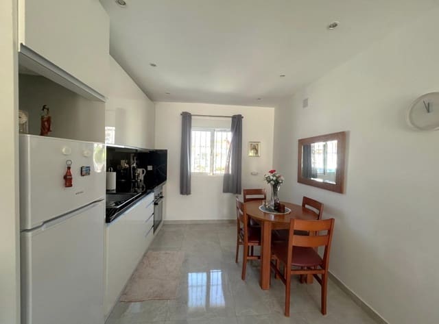 2 quarto Bungalow para venda em La Torreta, Torrevieja - 159 000 € (Ref: 10093659)