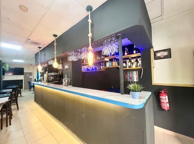 Bedrijf te koop in Playa de los Locos, Torrevieja - € 55.000 (Ref: 10111912)