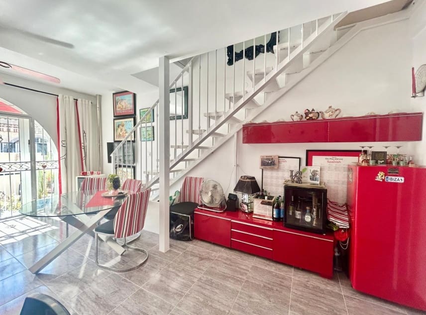2 bedroom Townhouse for sale in La Siesta - € 169,900 (Ref: 10113461)