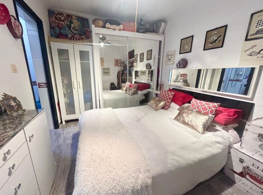 2 bedroom Townhouse for sale in La Siesta - € 169,900 (Ref: 10113461)