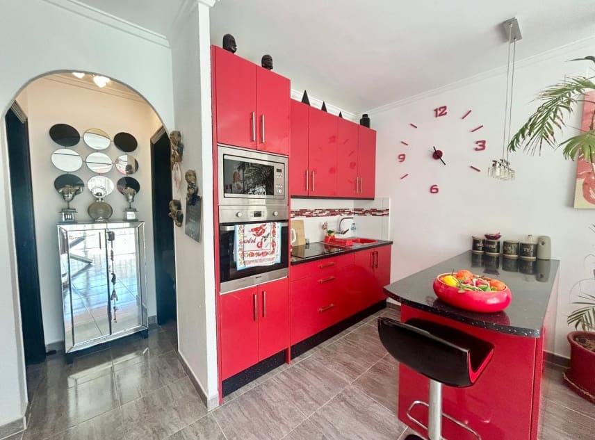 2 bedroom Townhouse for sale in La Siesta - € 169,900 (Ref: 10113461)