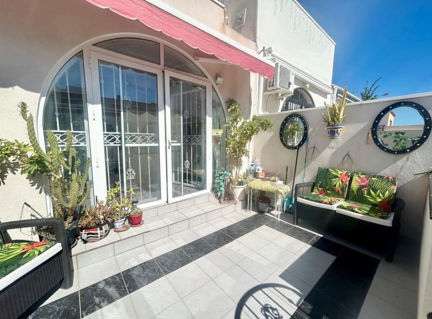 2 bedroom Townhouse for sale in La Siesta - € 169,900 (Ref: 10113461)