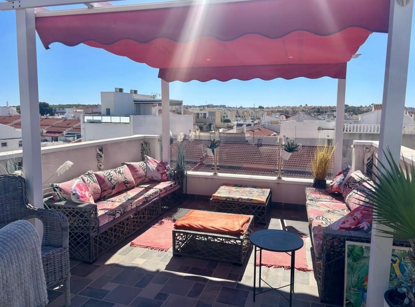 2 bedroom Townhouse for sale in La Siesta - € 169,900 (Ref: 10113461)