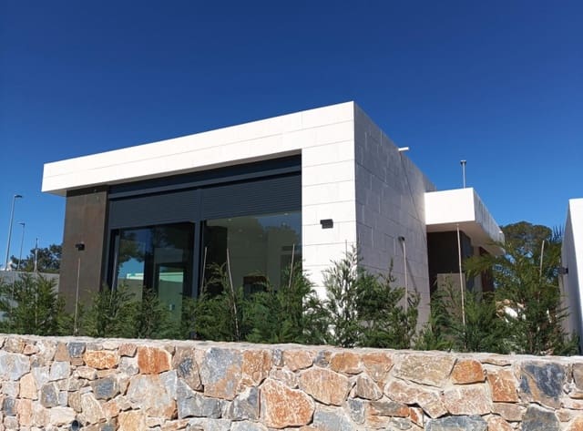 3 slaapkamer Villa te koop in Pinar de Campoverde, Pilar de la Horadada met zwembad garage - € 586.000 (Ref: 10116061)