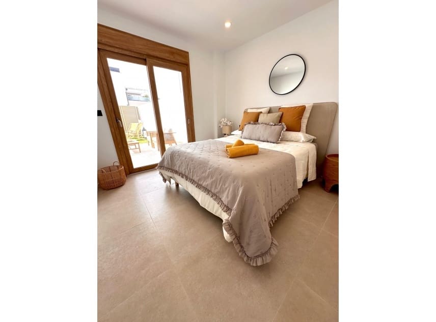 2 soverom Bungalow til salgs i San Pedro del Pinatar med svømmebasseng garasje - € 279 950 (Ref: 10116067)