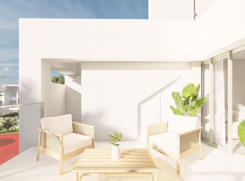 2 bedroom Penthouse for sale in Los Alcazares with pool garage - € 394,000 (Ref: 10116068)